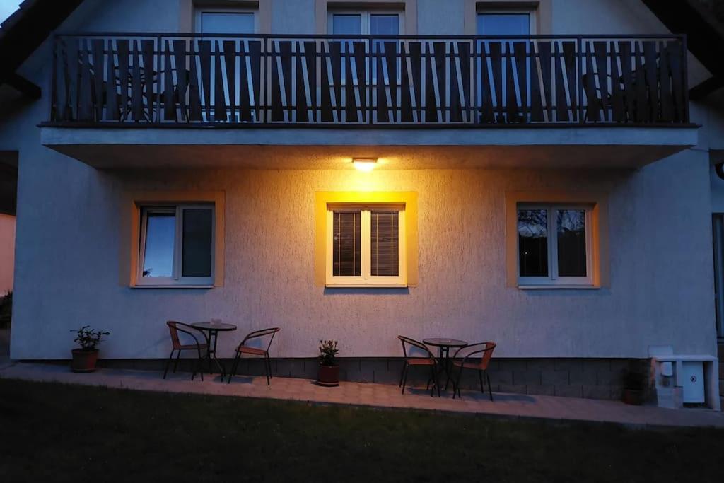 Casa de Férias Klasicky Dum, 5 Loznic , 5 Bedrooms, Praga