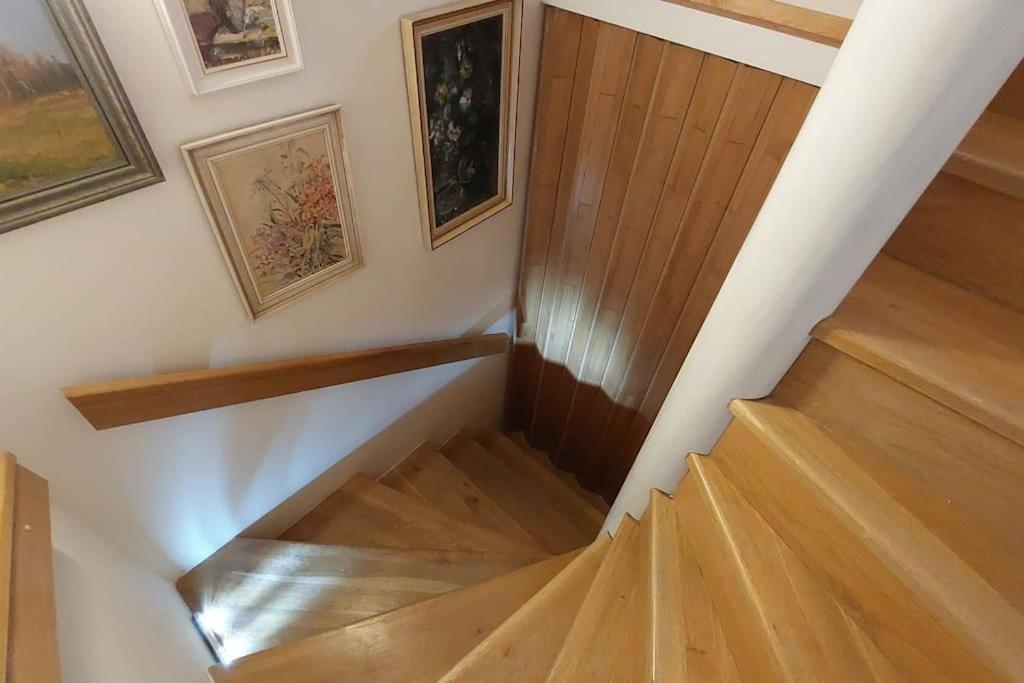 Casa de Férias Klasicky Dum, 5 Loznic , 5 Bedrooms, Praga