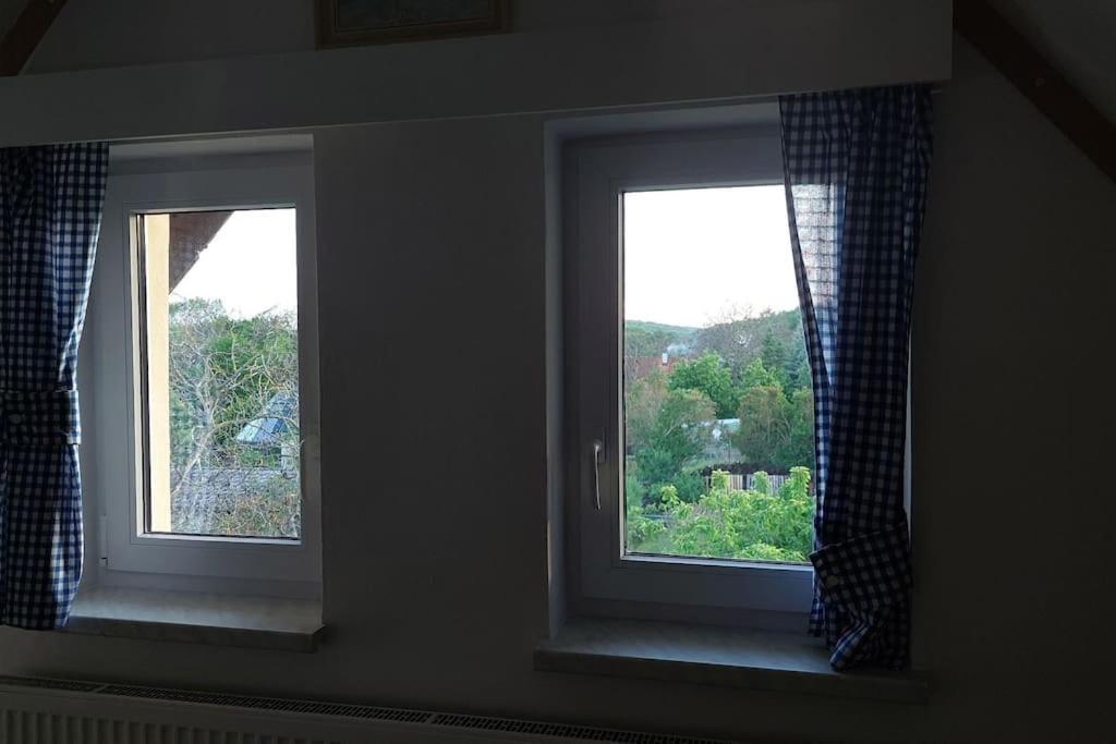 Klasicky Dum, 5 Loznic , 5 Bedrooms, Praga